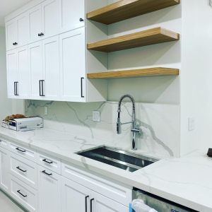 kitchen_shelves